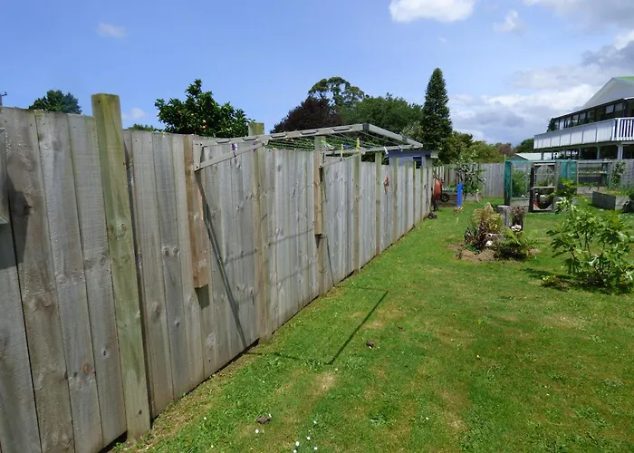 Lowlands Holiday Home